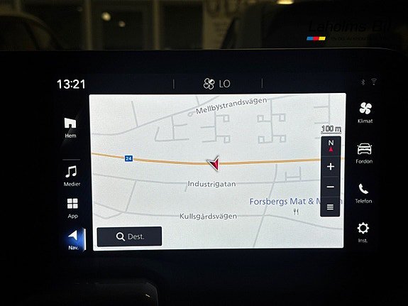 Vehicle Image 15