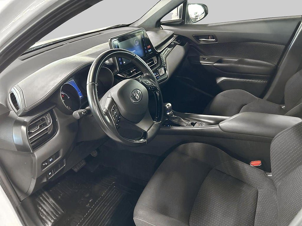 Vehicle Image 14