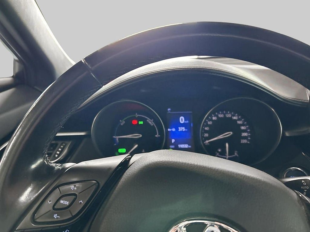 Vehicle Image 15