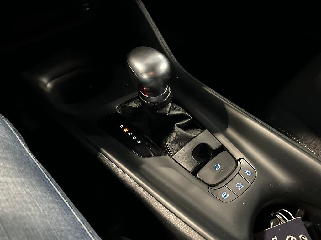 Vehicle Image 18