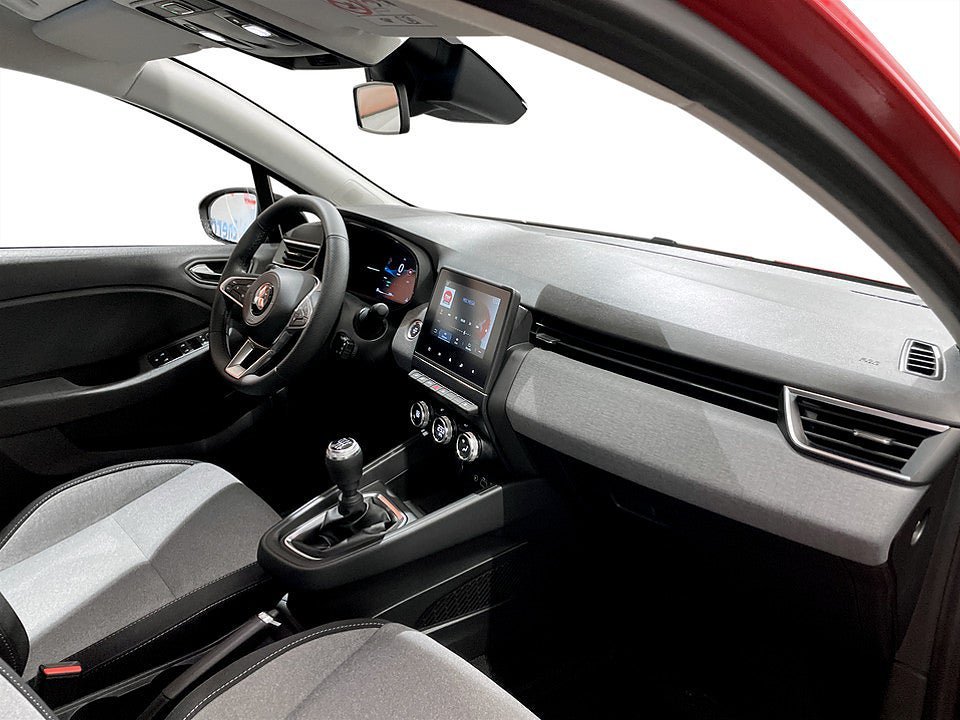 Vehicle Image 12