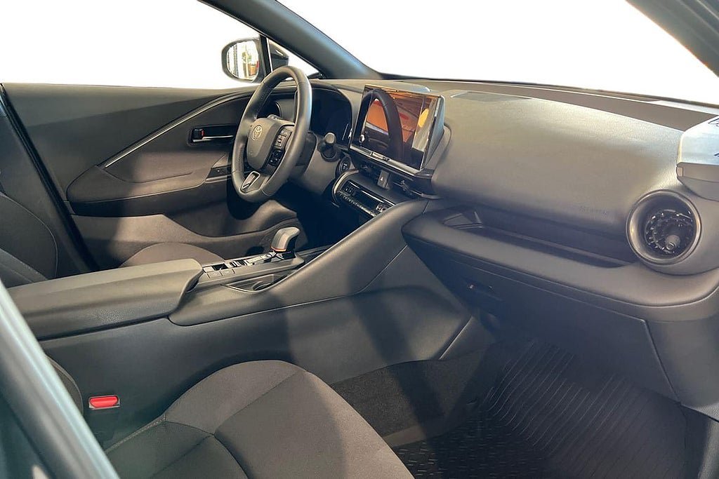 Vehicle Image 7