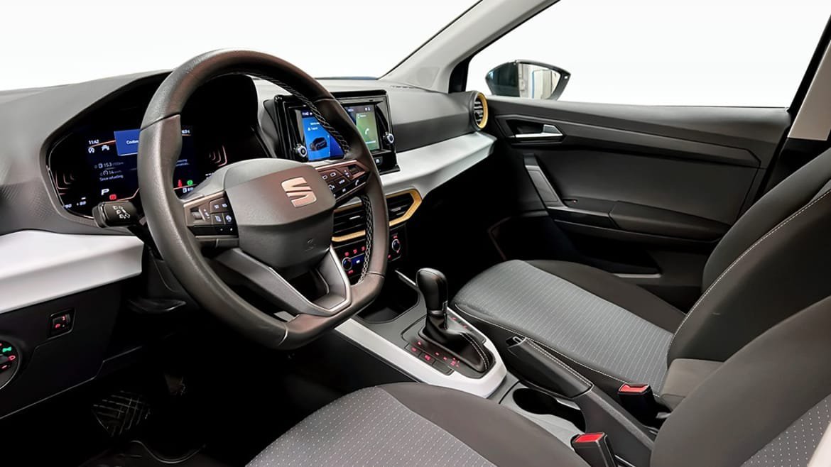 Vehicle Image 7