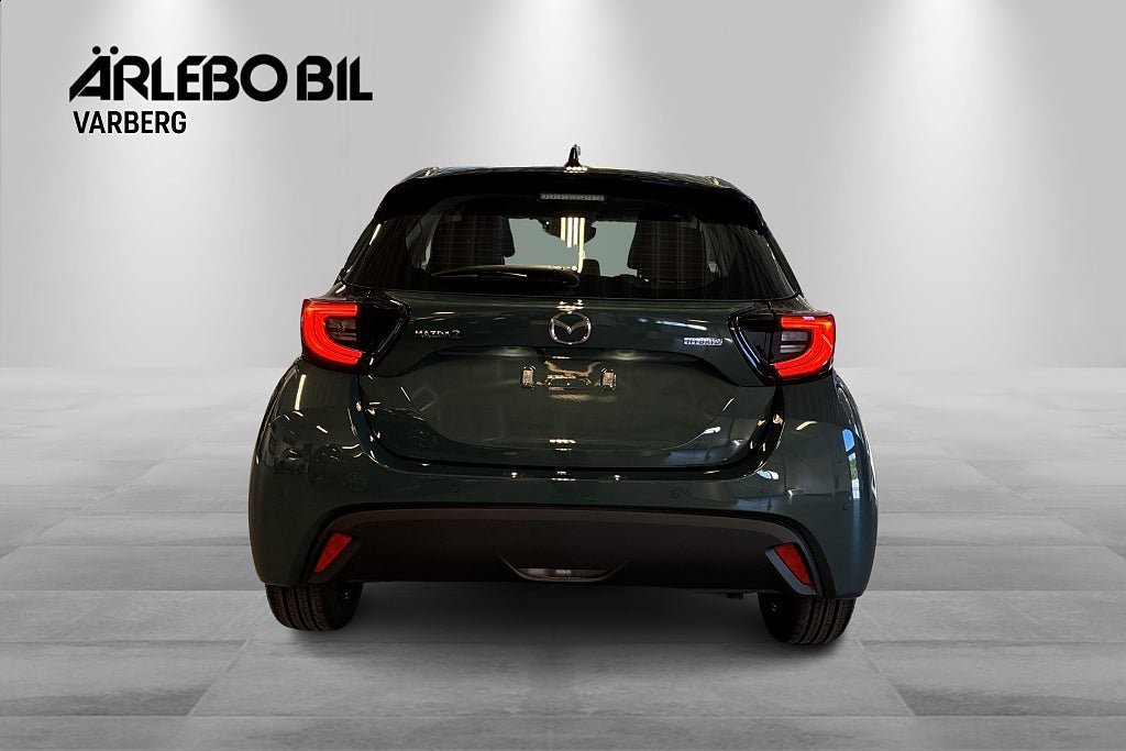 Vehicle Image 4