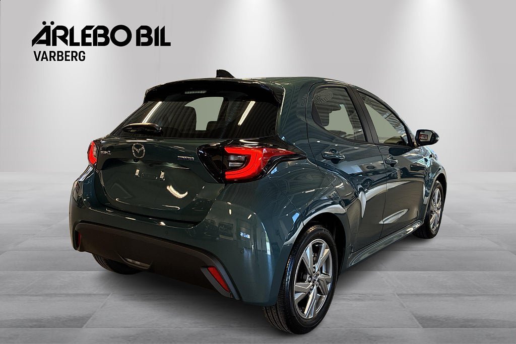 Vehicle Image 5