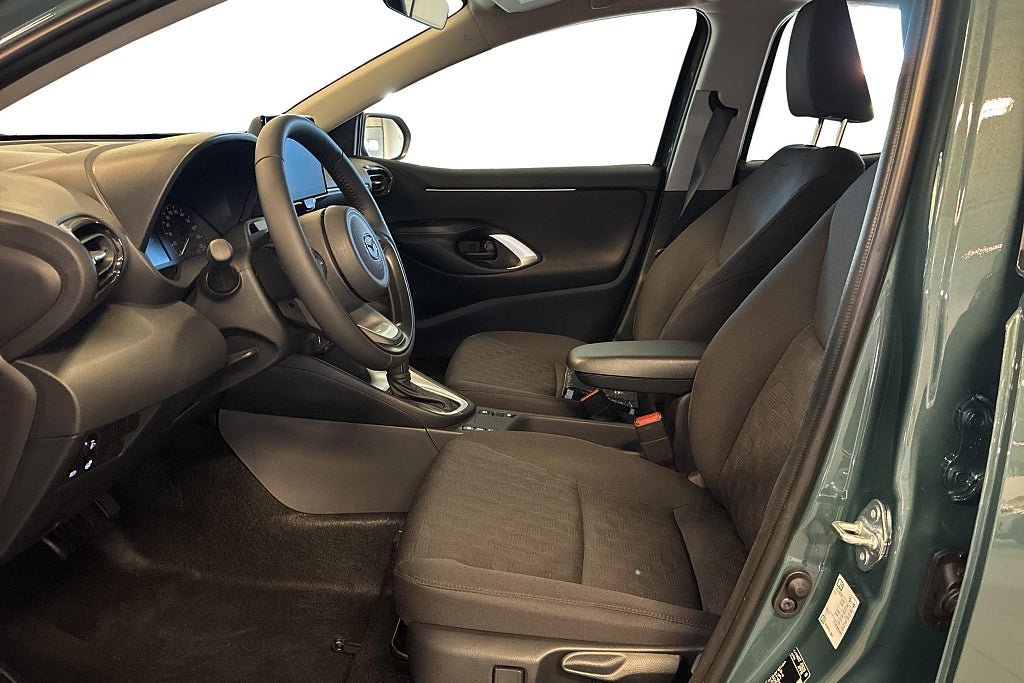 Vehicle Image 9