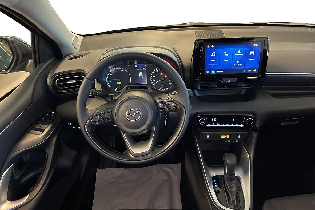 Vehicle Image 11
