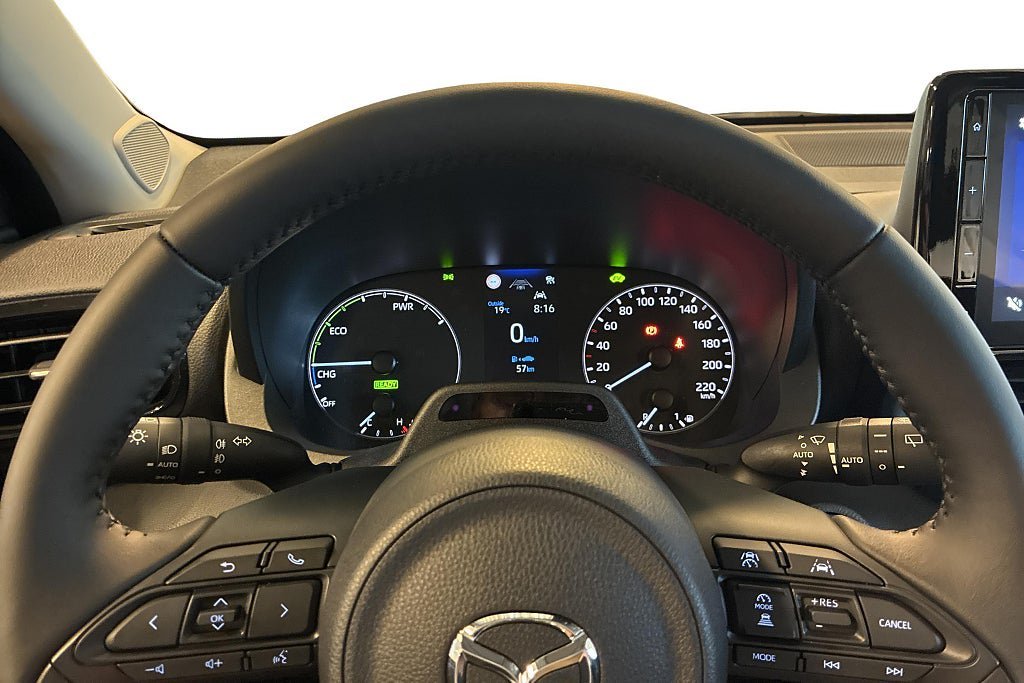 Vehicle Image 12