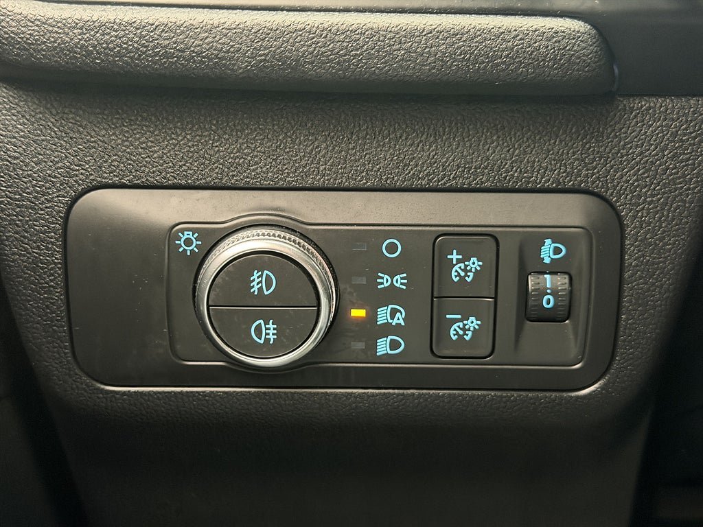 Vehicle Image 23