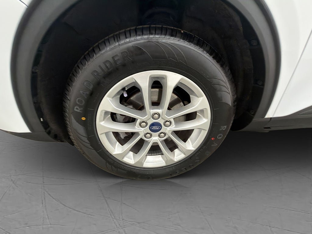 Vehicle Image 24