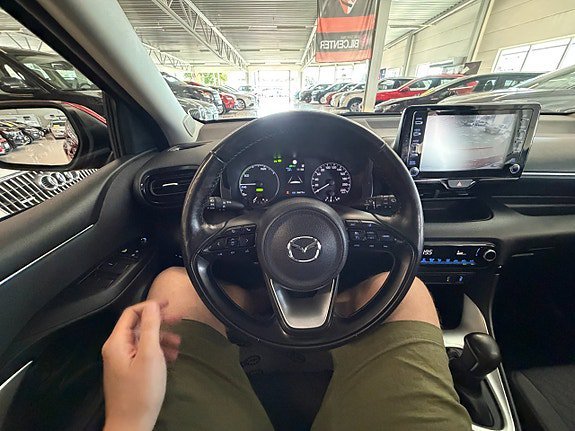 Vehicle Image 22