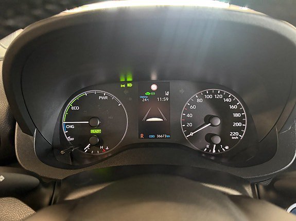 Vehicle Image 24