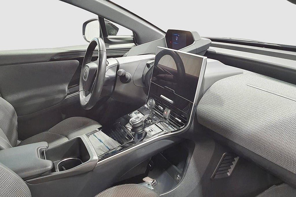 Vehicle Image 16