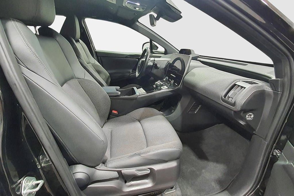 Vehicle Image 17