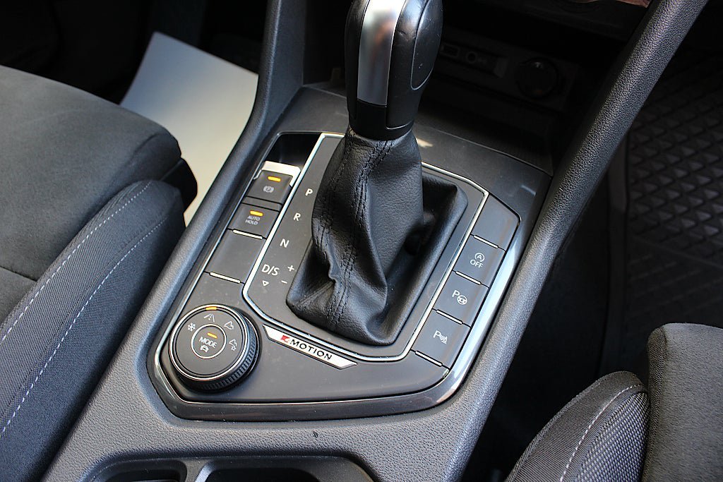Vehicle Image 28