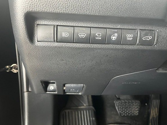 Vehicle Image 24