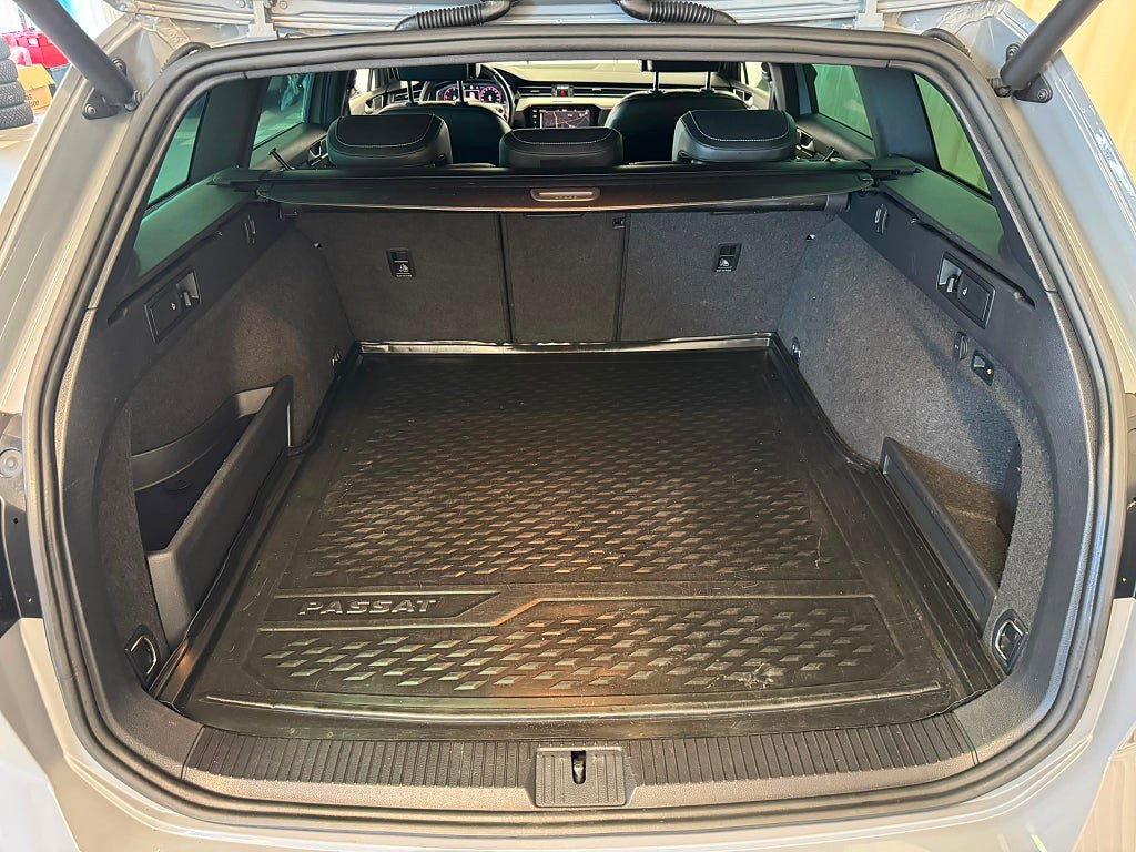 Vehicle Image 33