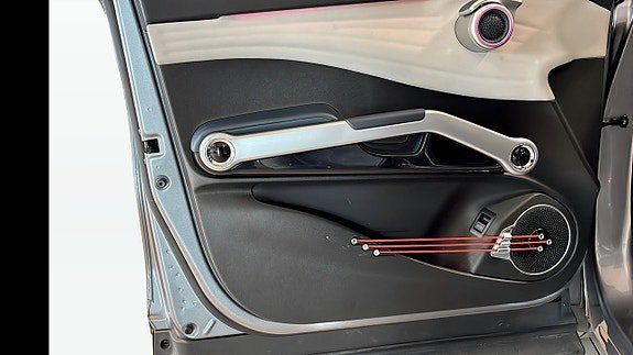 Vehicle Image 11