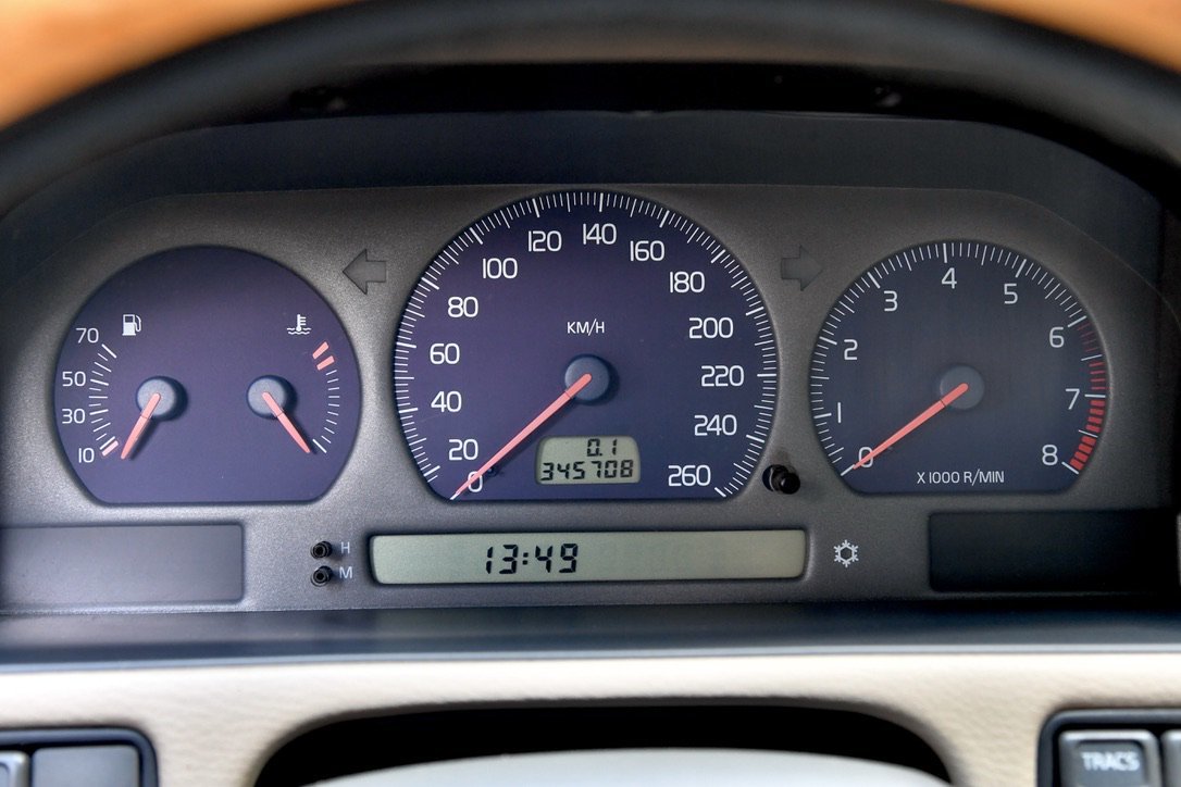 Vehicle Image 25