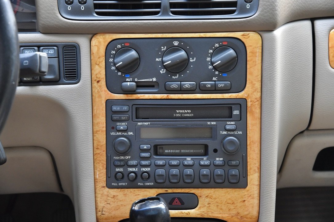 Vehicle Image 27