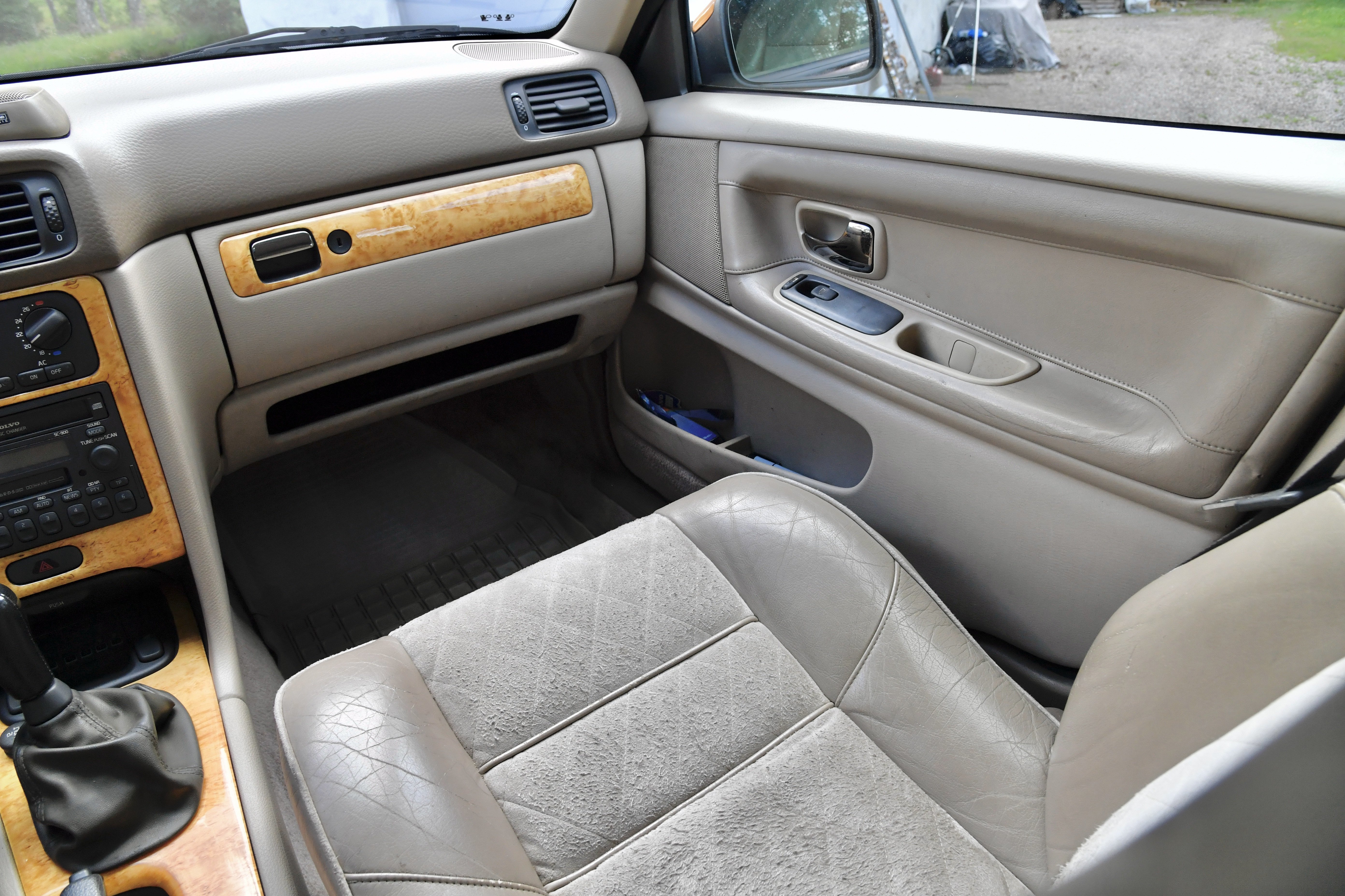 Vehicle Image 30