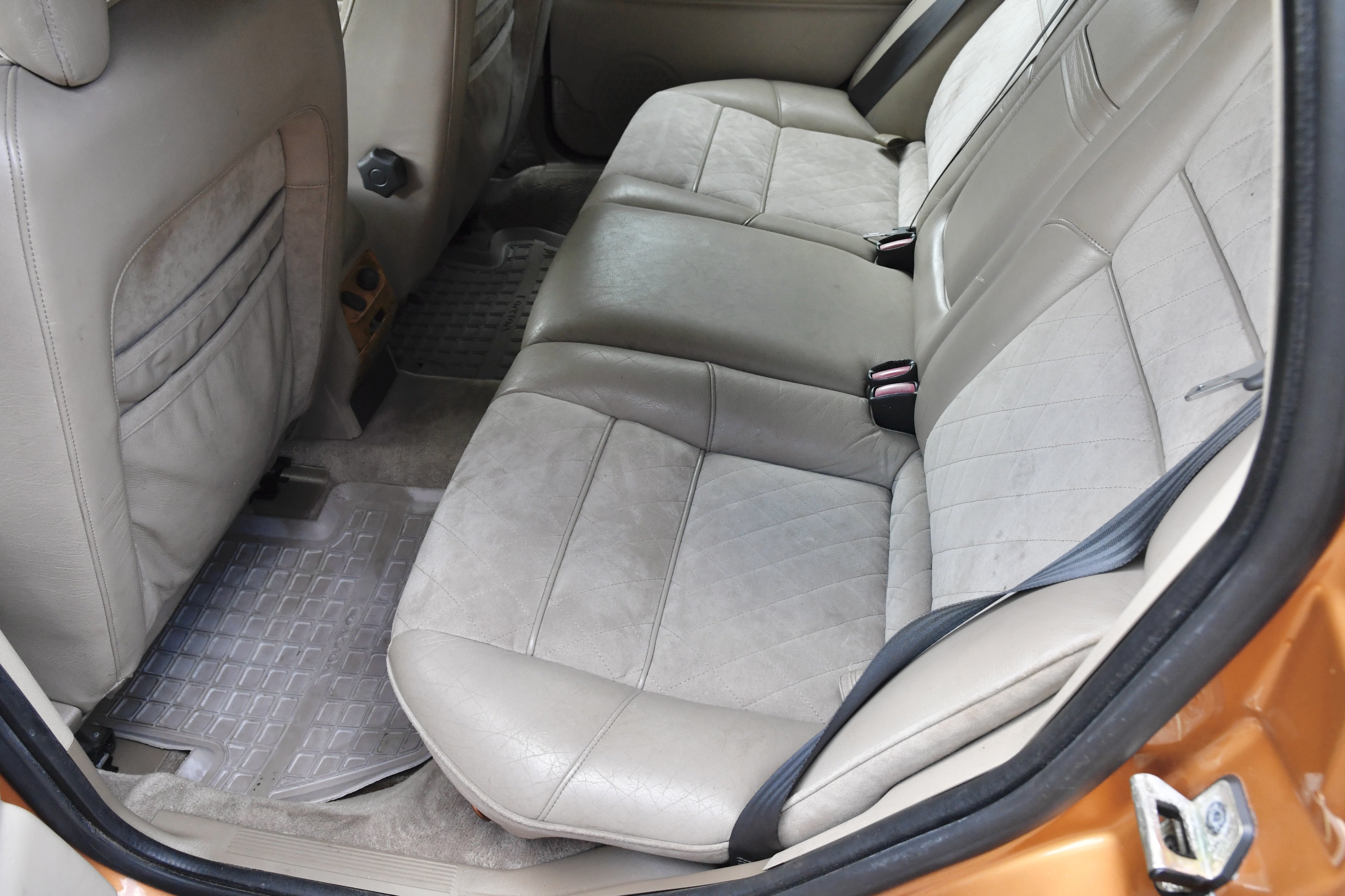 Vehicle Image 35