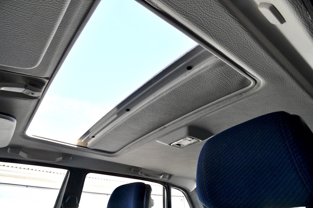 Vehicle Image 21