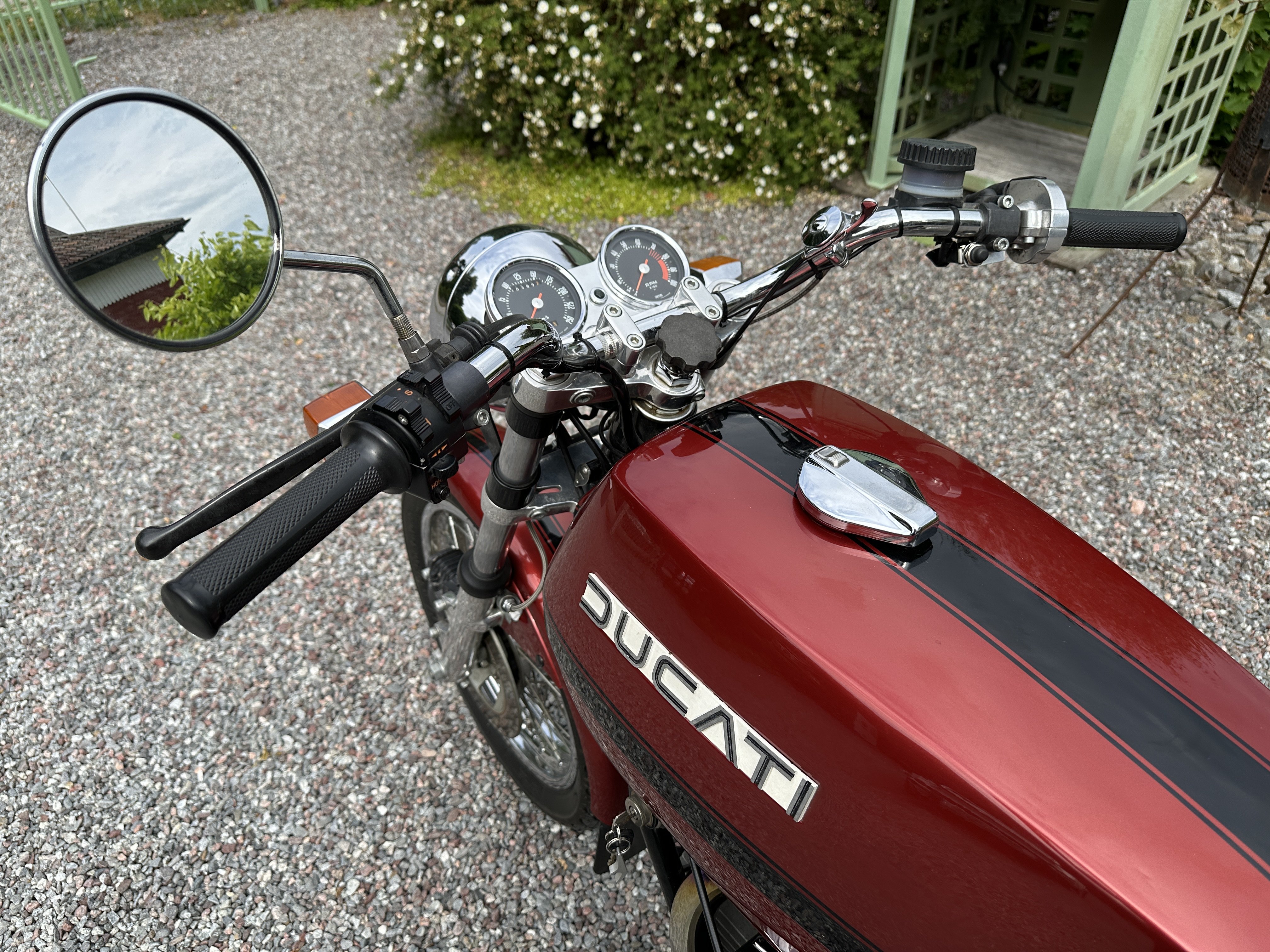 Vehicle Image 40