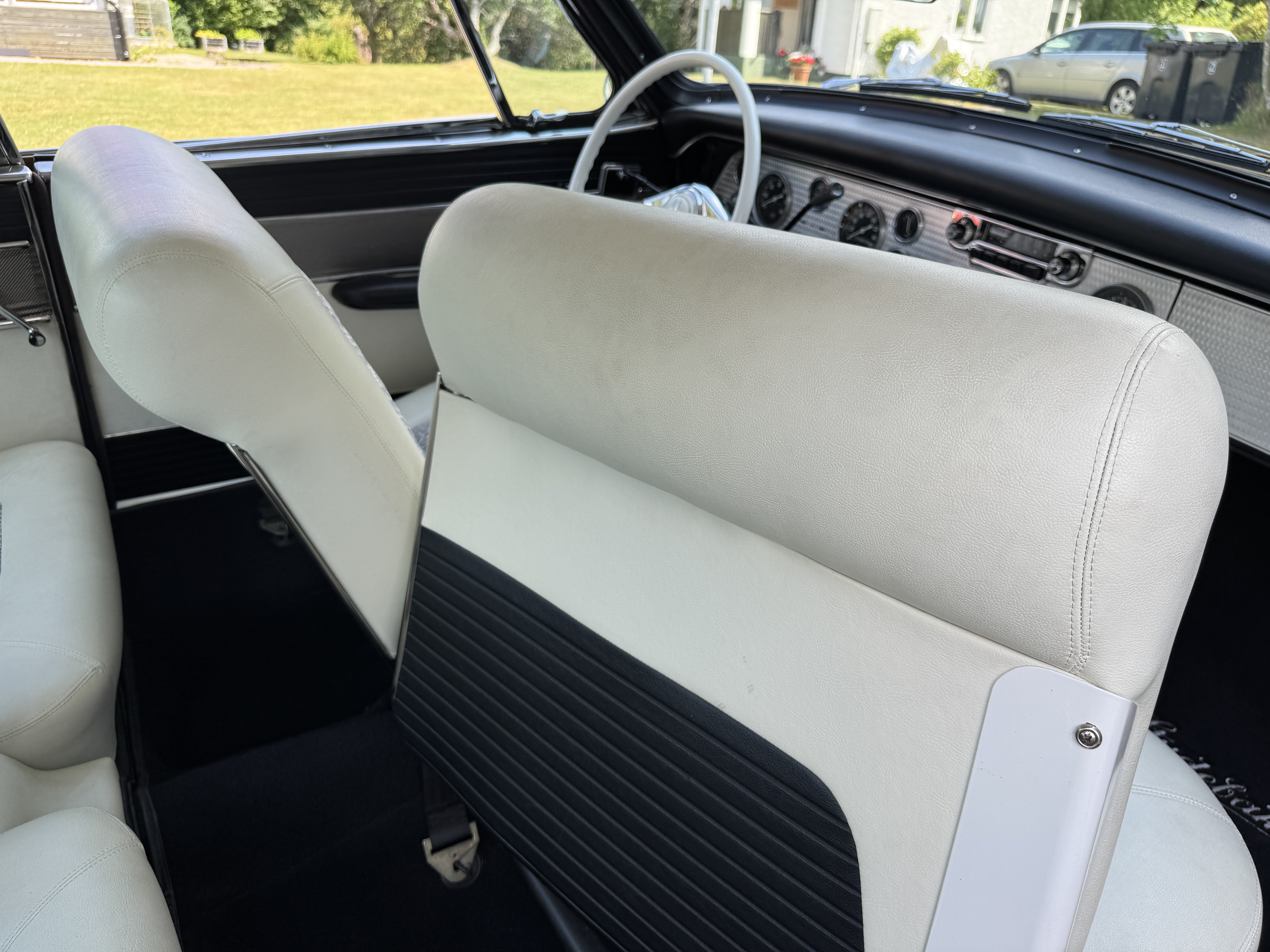Vehicle Image 37