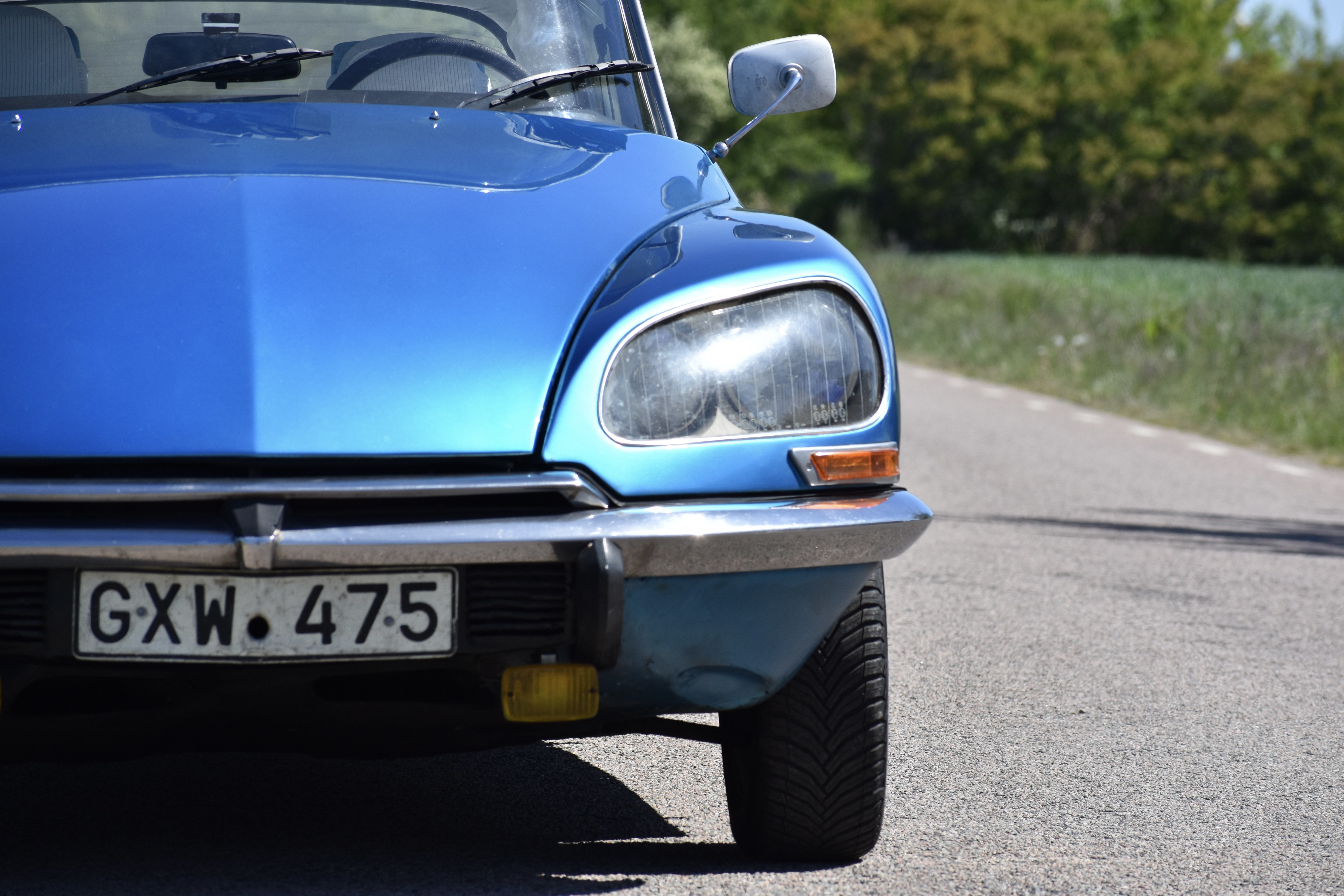 Vehicle Image 25