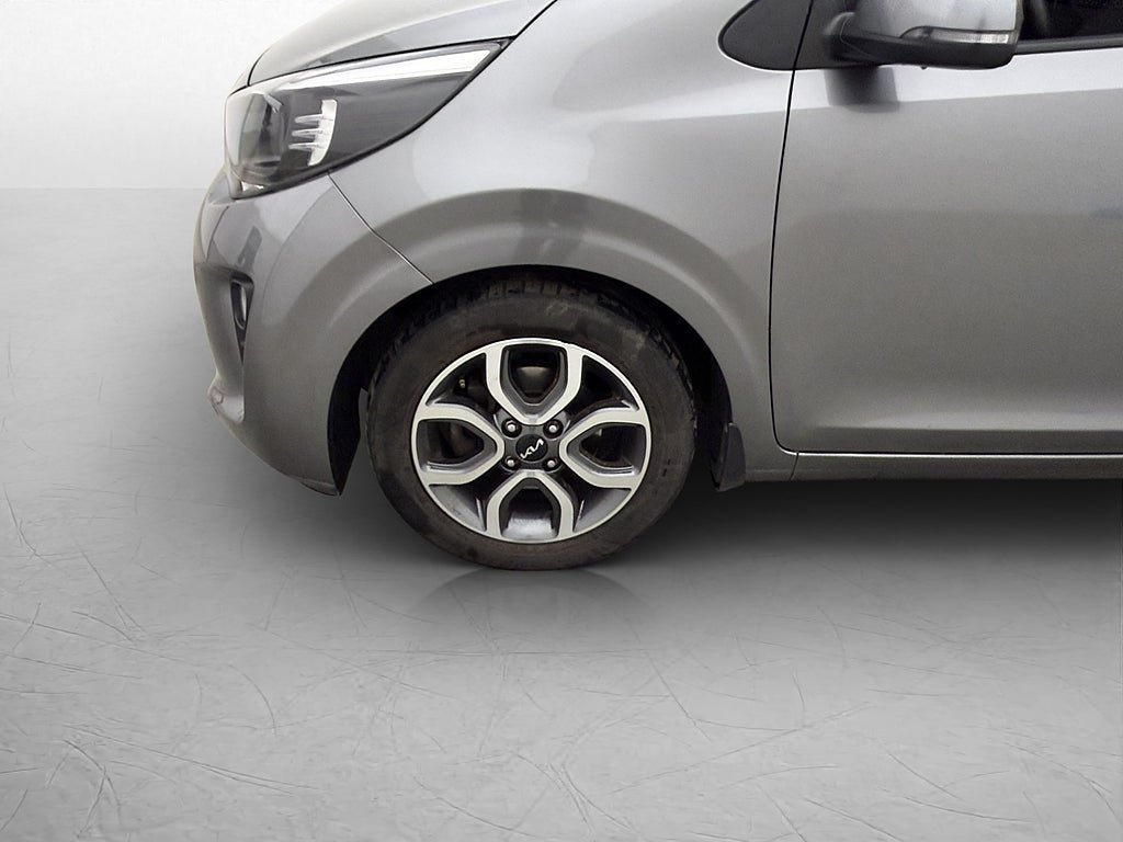 Vehicle Image 30