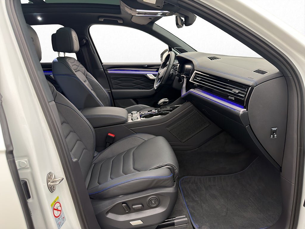Vehicle Image 36