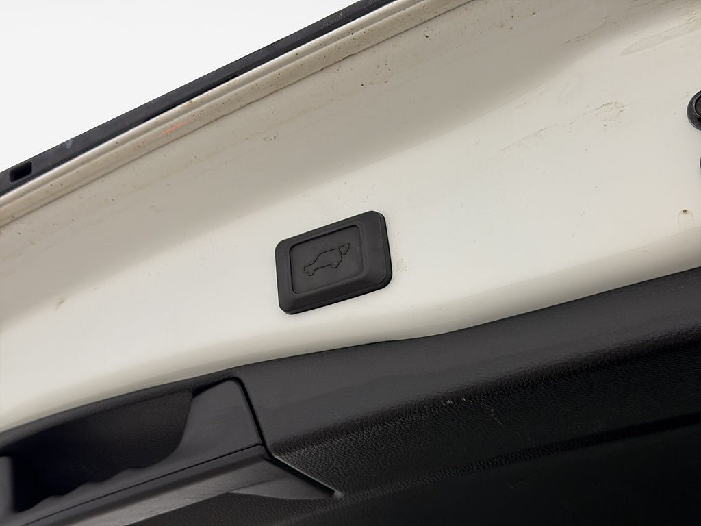 Vehicle Image 27