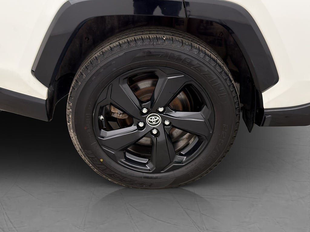 Vehicle Image 30