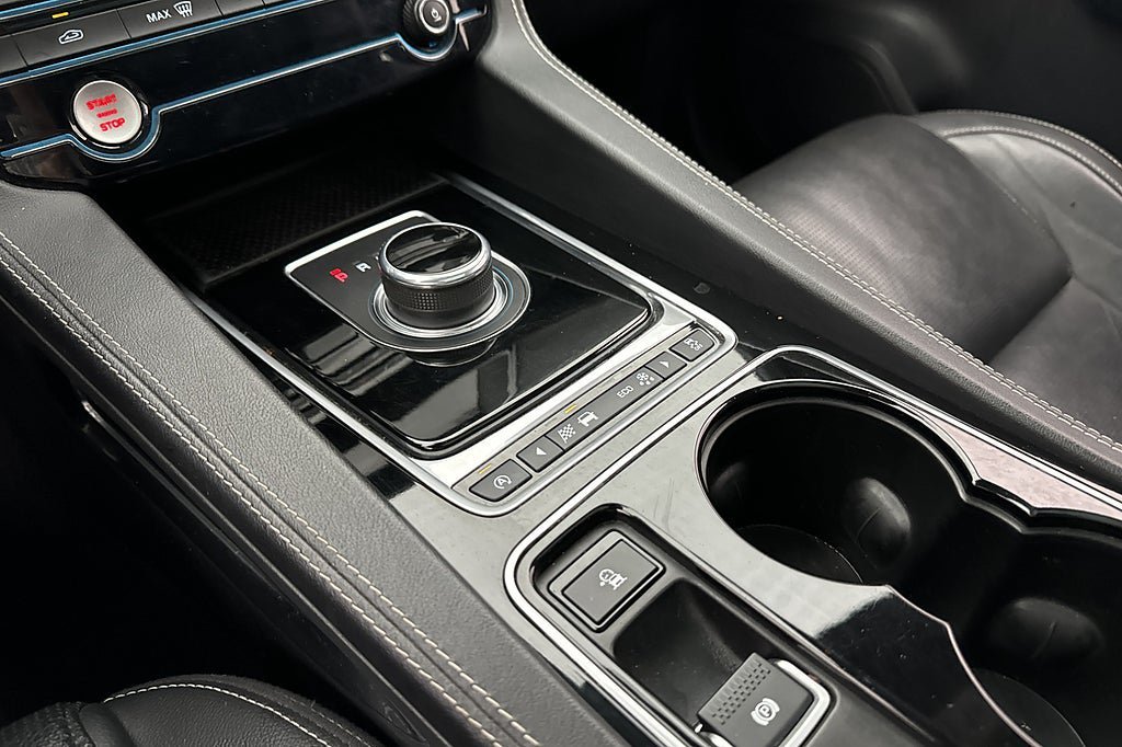 Vehicle Image 21