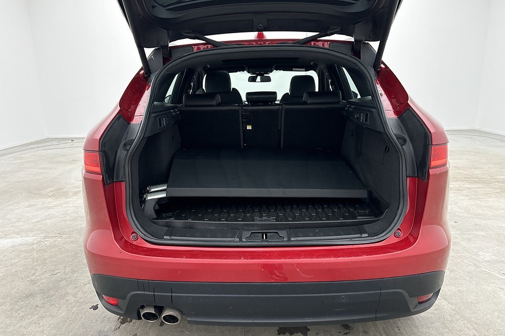 Vehicle Image 27