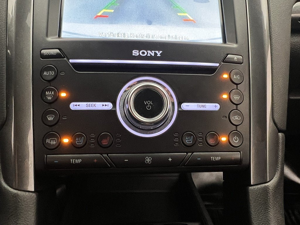 Vehicle Image 24