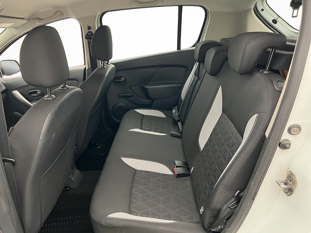 Vehicle Image 22