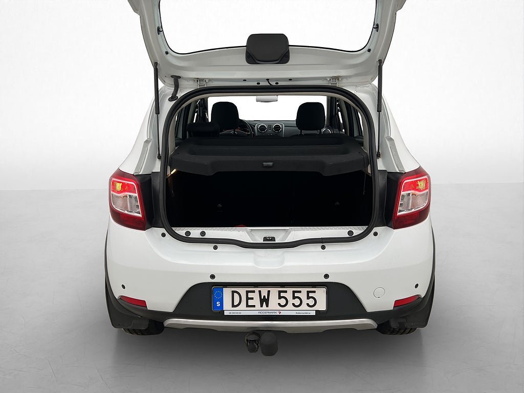 Vehicle Image 23