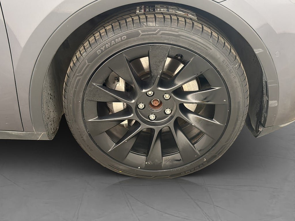 Vehicle Image 32