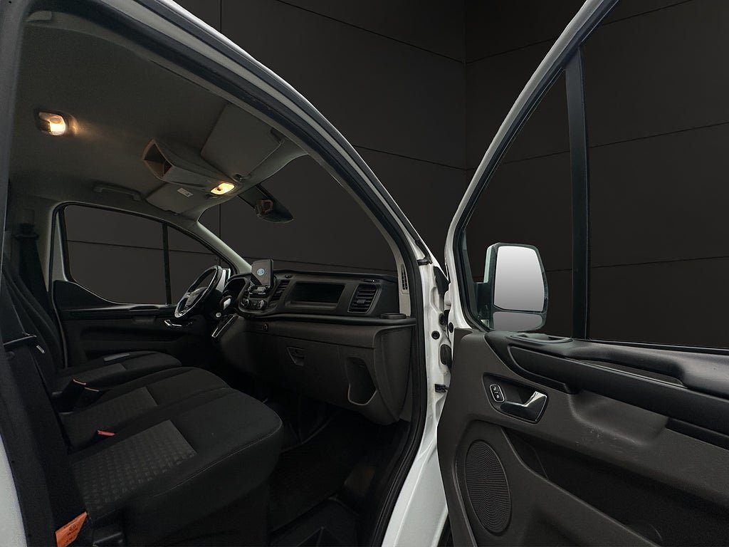 Vehicle Image 27