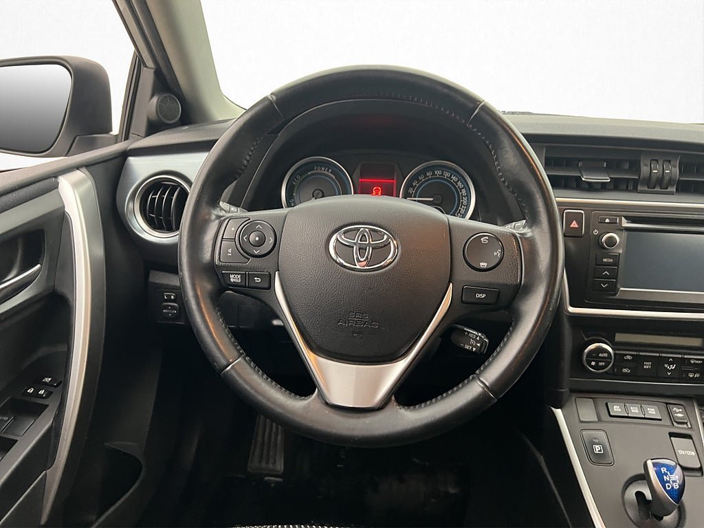 Vehicle Image 13