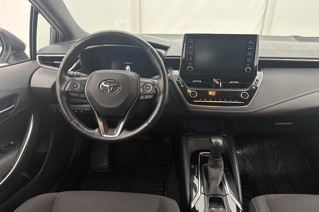Vehicle Image 9