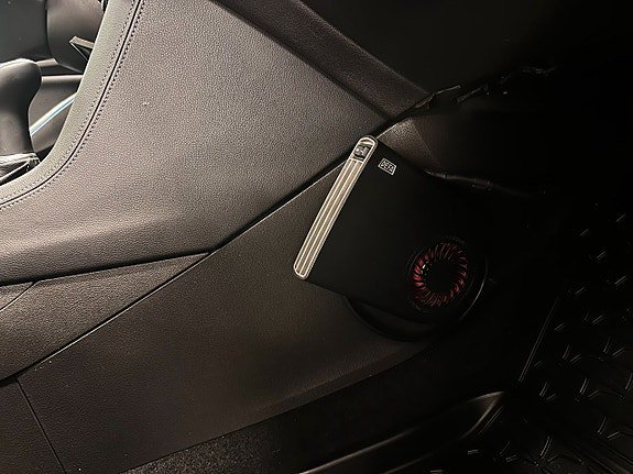 Vehicle Image 24