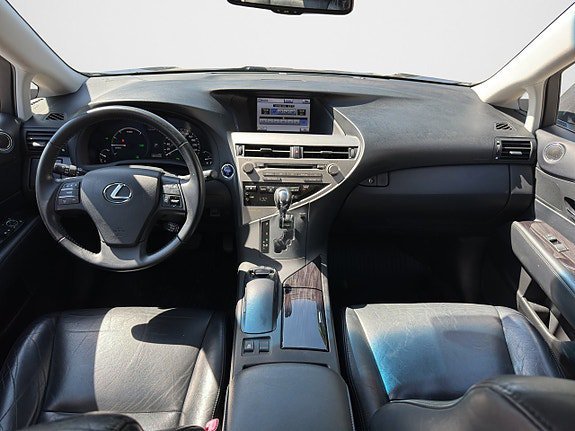 Vehicle Image 11