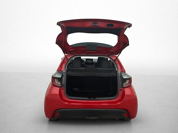 Vehicle Image 16