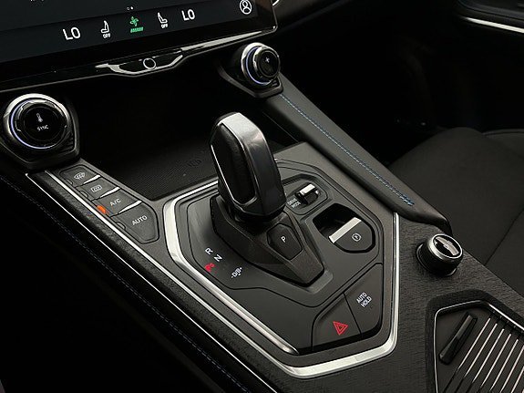 Vehicle Image 29