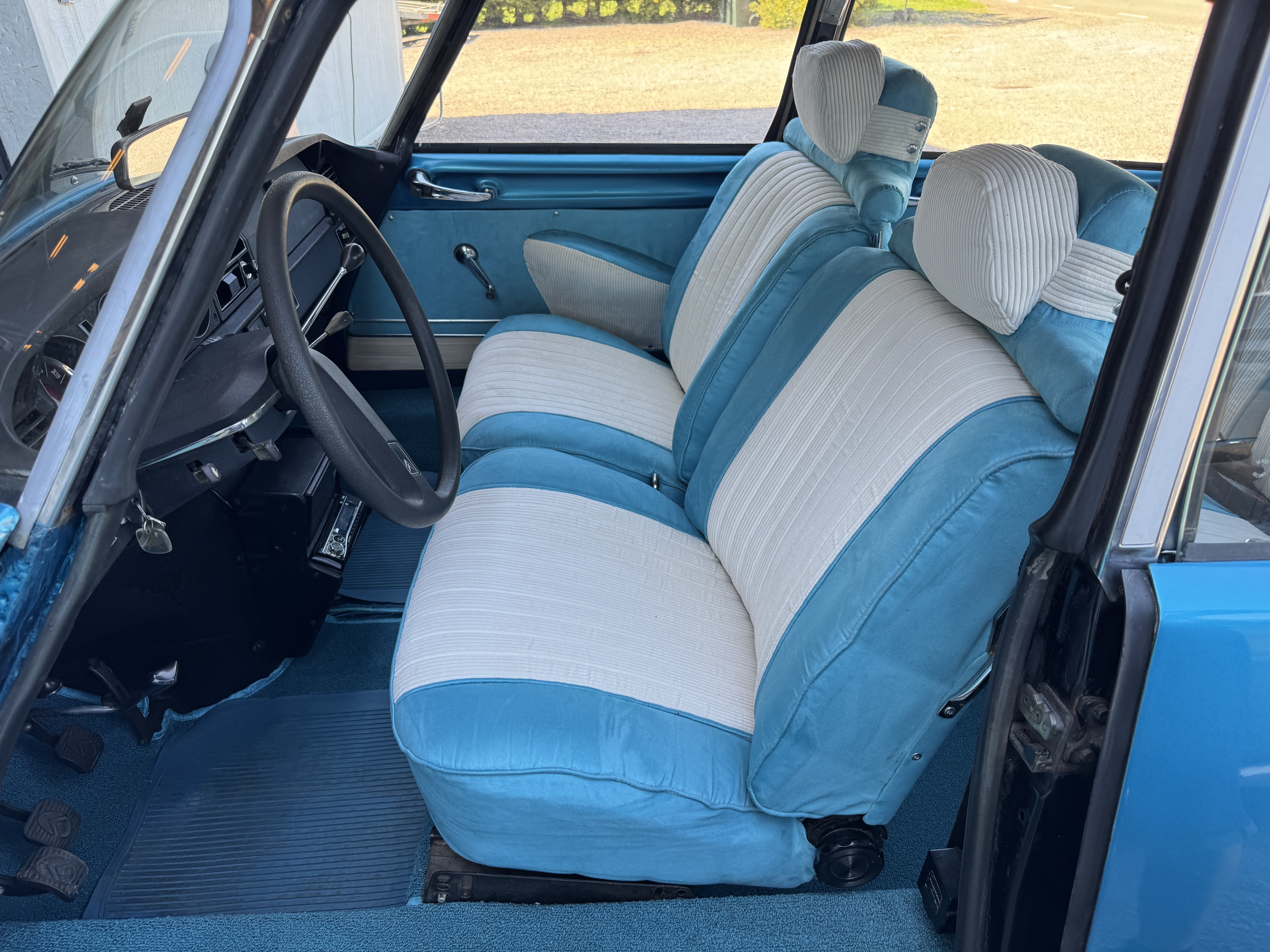 Vehicle Image 40
