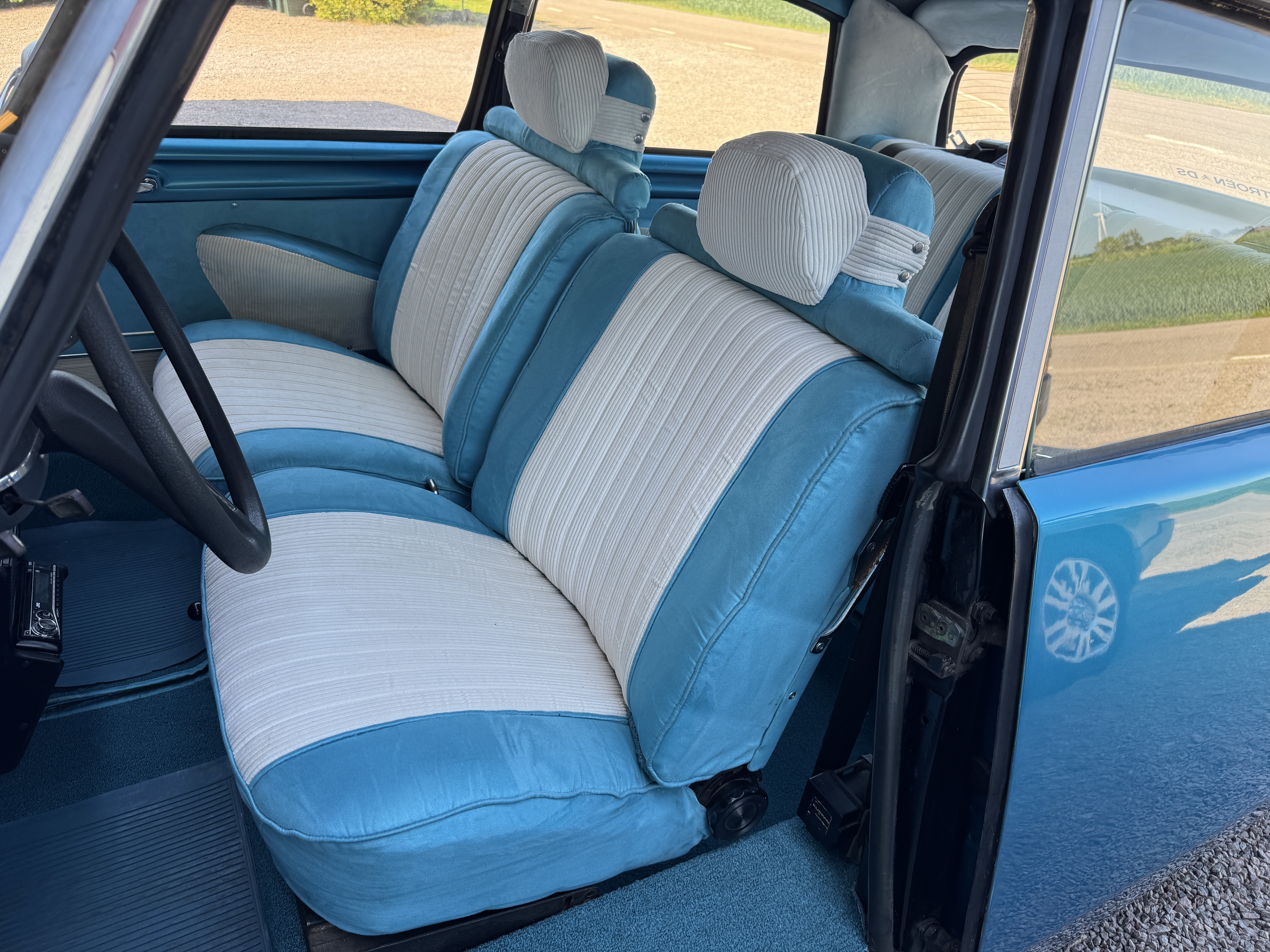 Vehicle Image 41