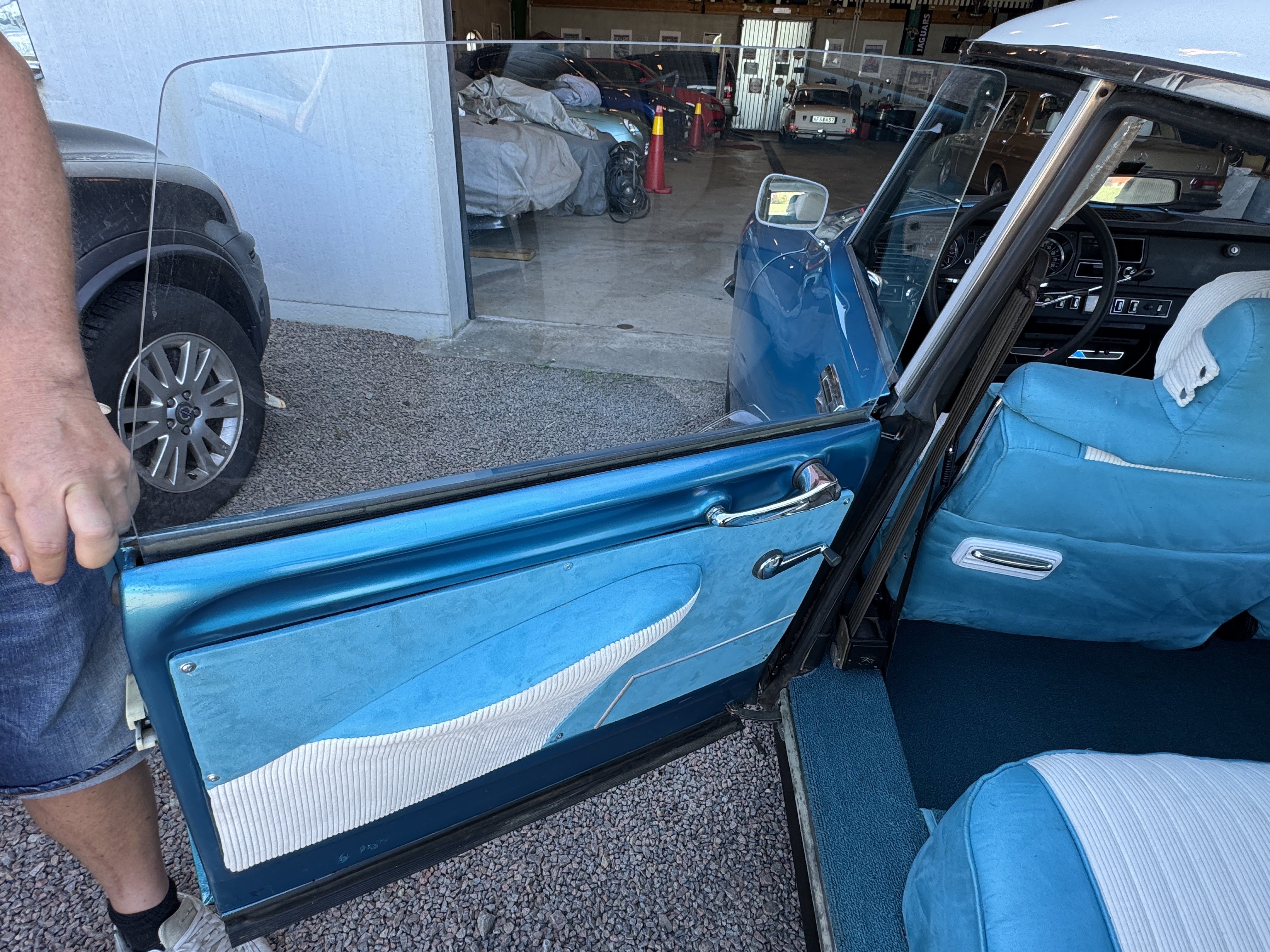Vehicle Image 73